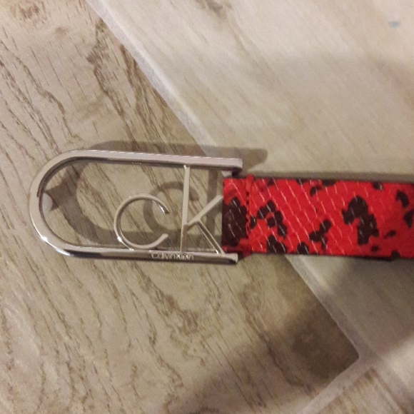 Calvin Klein Authentic Leather Belt - Picture 4 of 7